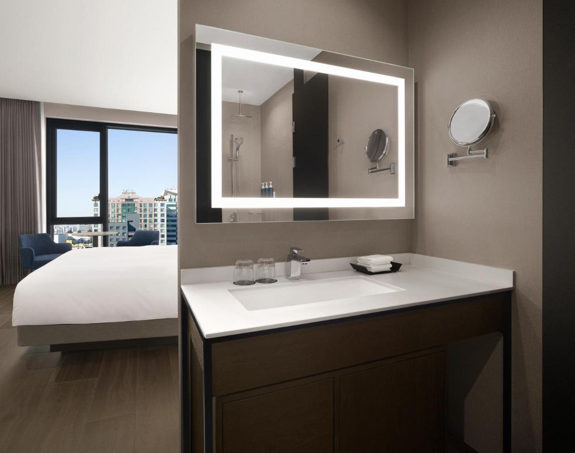 Four Points By Sheraton Suwon Esterno foto