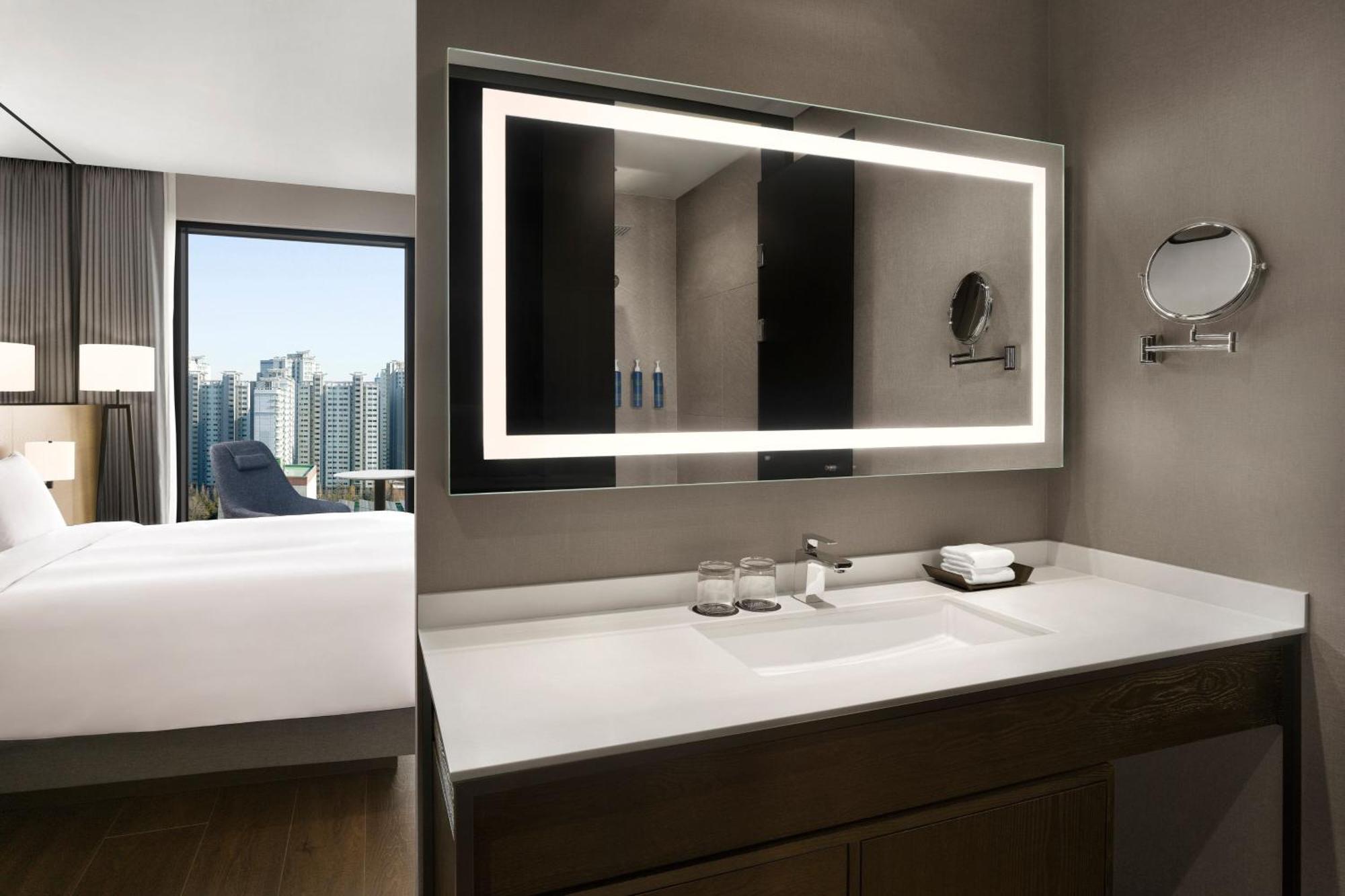 Four Points By Sheraton Suwon Esterno foto